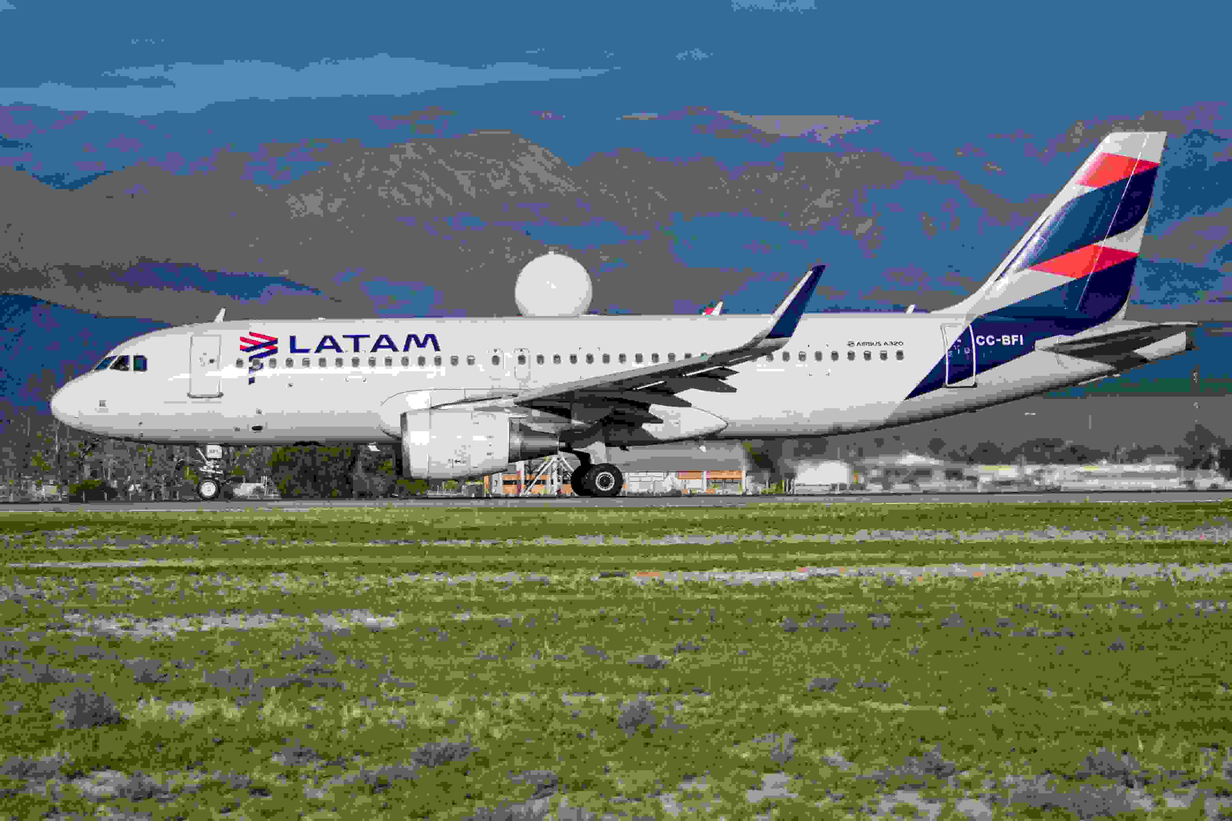 ¿Cómo llamar a Latam Ecuador?